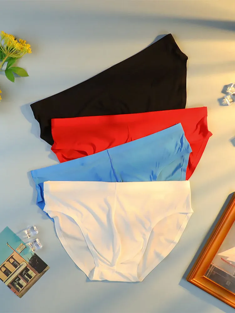 Men's Breathable Seamless Thin Briefs